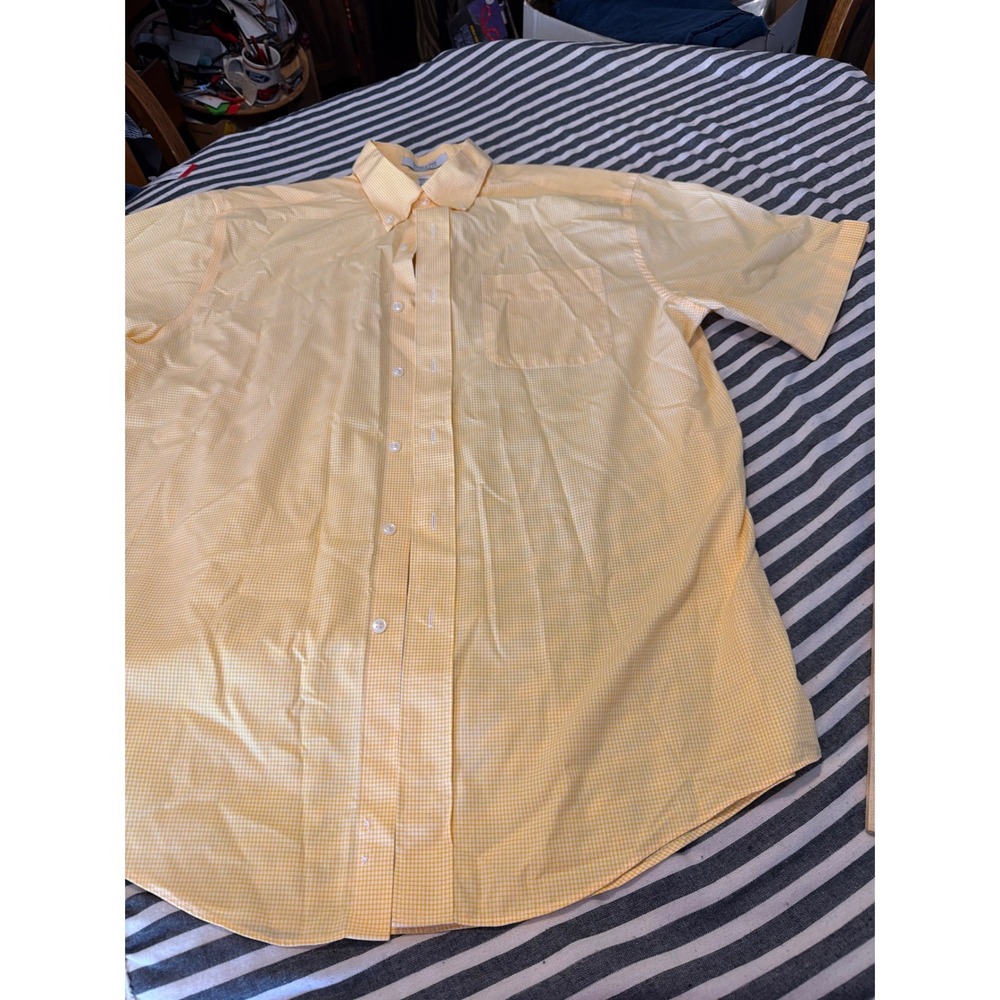 LL Bean Mens Yellow Gingham Wrinkle Free Short Sleeve Button Down Shirt Size M